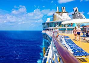 美国加勒比游轮工作人员