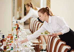 中石油海外五星酒店女服务员