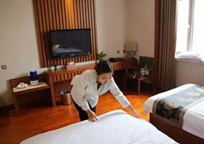 中石油海外客房女服务员